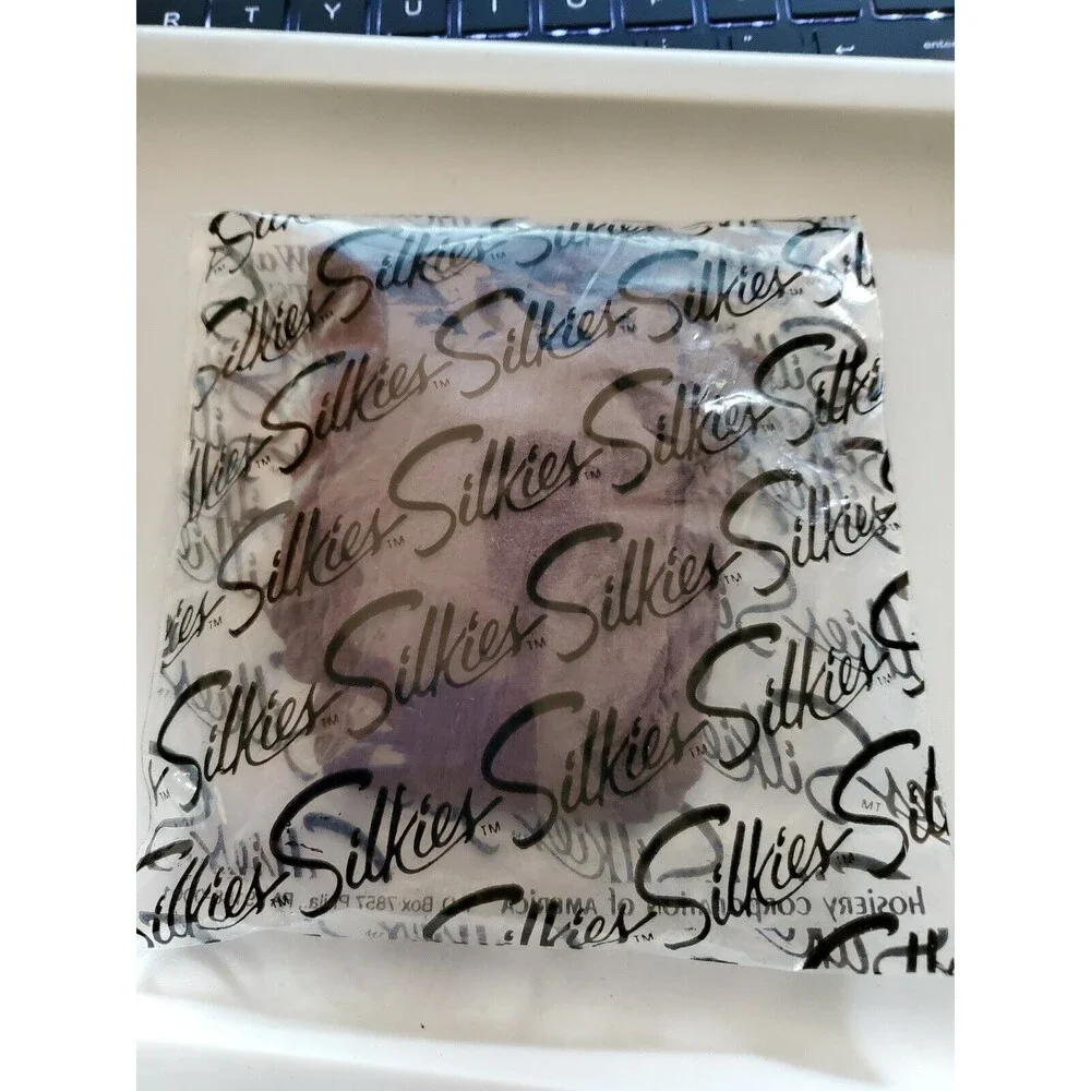 Silkies Knee Hi's Stockings ( 2 pair/package ) Taupe #37